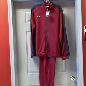 Mens Nike Travel Gear Set